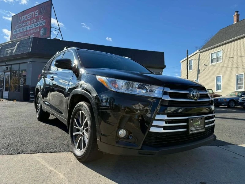 2018 Toyota Highlander - Image 11 of 12