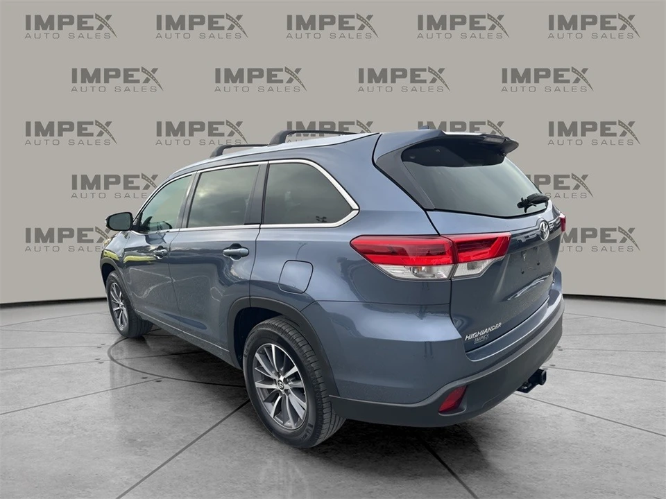2018 Toyota Highlander - Image 3 of 12