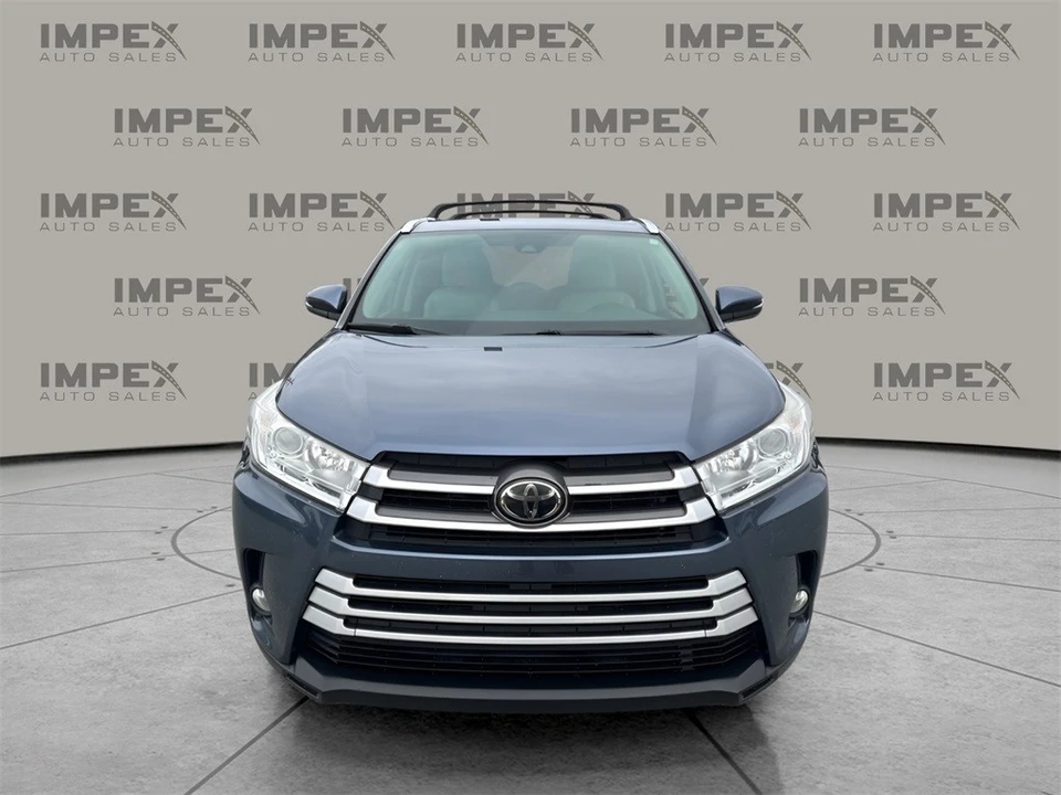 2018 Toyota Highlander - Image 8 of 12