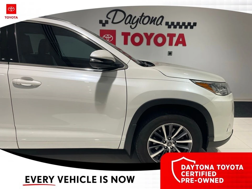 2018 Toyota Highlander - Image 4 of 10