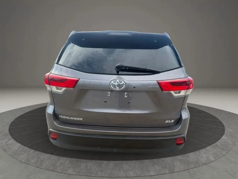 2018 Toyota Highlander - Image 6 of 12