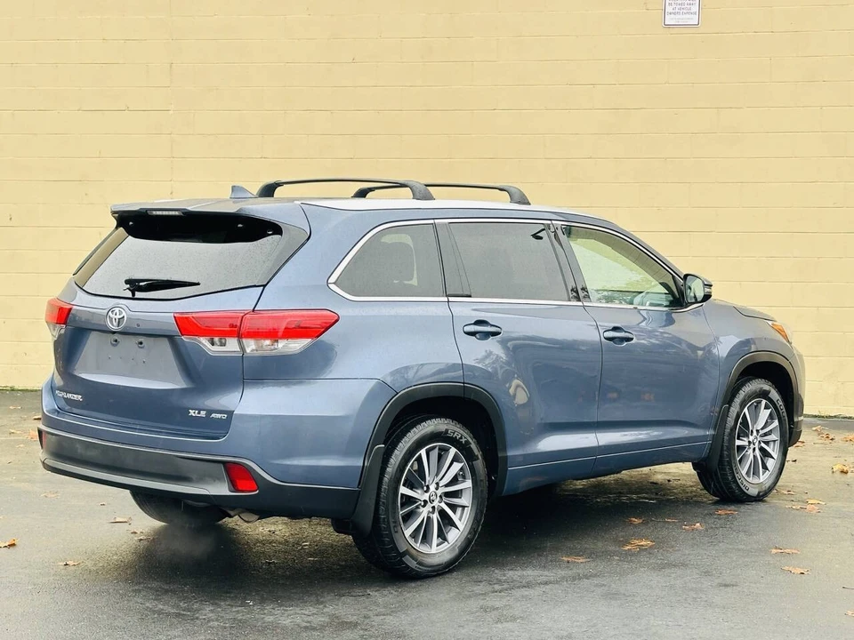 2018 Toyota Highlander - Image 6 of 21