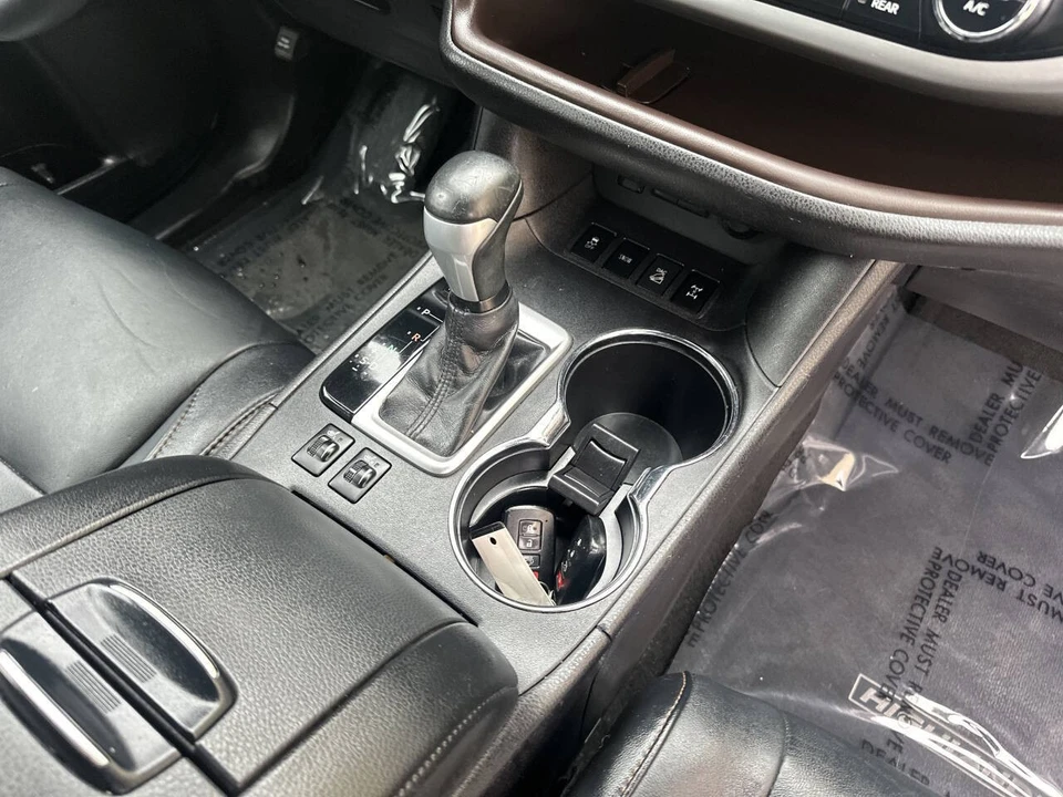 2018 Toyota Highlander - Image 18 of 21