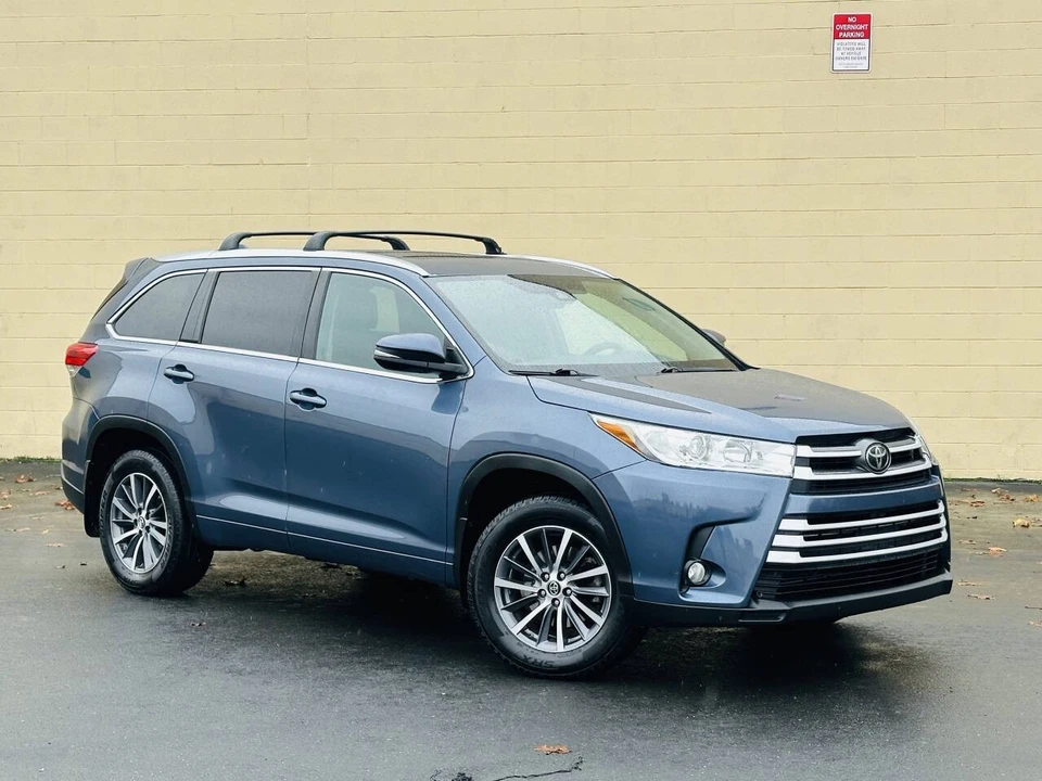 2018 Toyota Highlander - Image 2 of 21