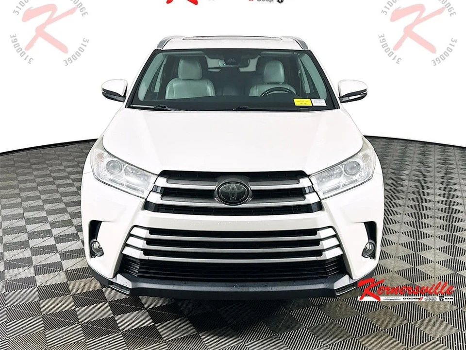 2018 Toyota Highlander - Image 2 of 21