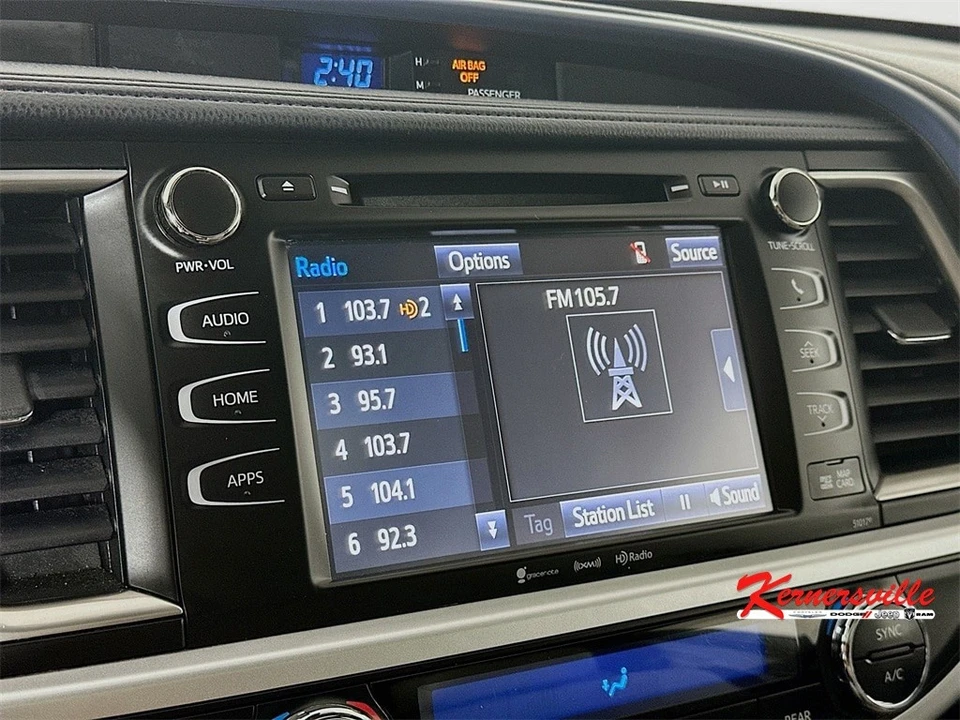 2018 Toyota Highlander - Image 17 of 21