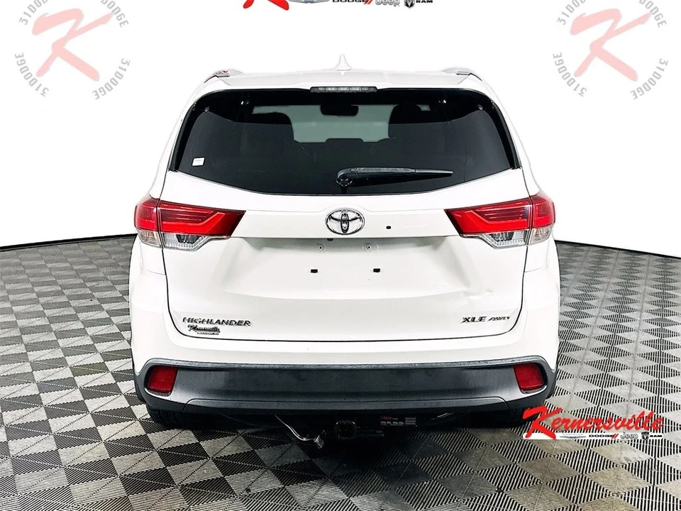 2018 Toyota Highlander - Image 6 of 21
