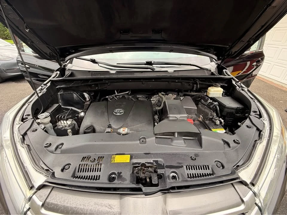 2018 Toyota Highlander - Image 3 of 8