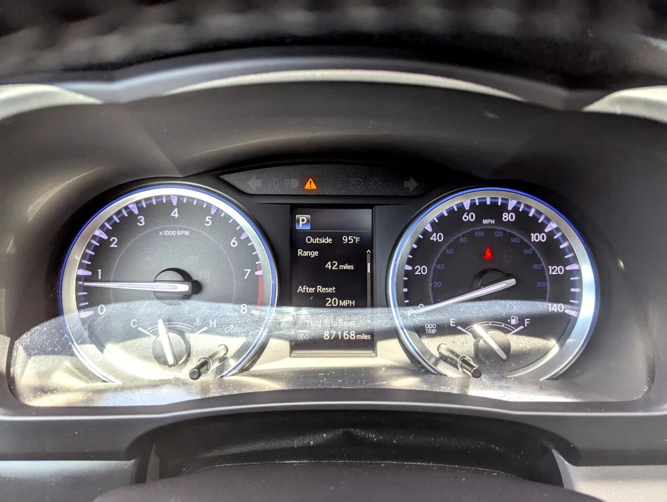 2018 Toyota Highlander - Image 18 of 21