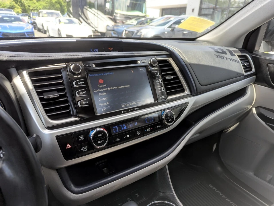 2018 Toyota Highlander - Image 20 of 21