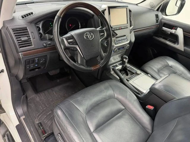 2018 Toyota J200 Land Cruiser - Image 11 of 31