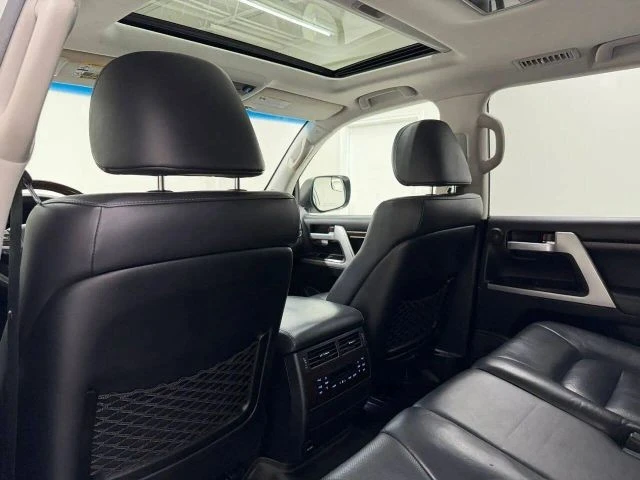 2018 Toyota J200 Land Cruiser - Image 15 of 31
