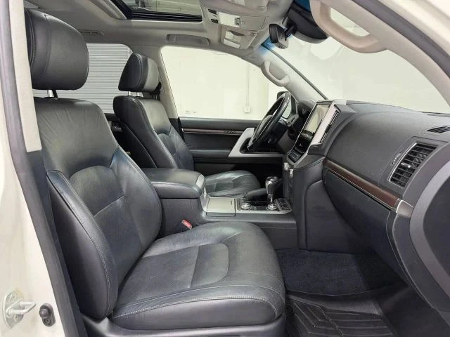 2018 Toyota J200 Land Cruiser - Image 13 of 31