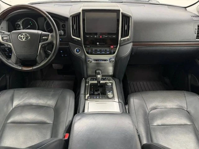 2018 Toyota J200 Land Cruiser - Image 2 of 31