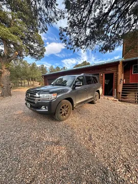 2018 Toyota Land Cruiser