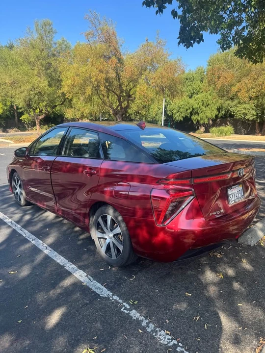 2018 Toyota Mirai - Image 7 of 19
