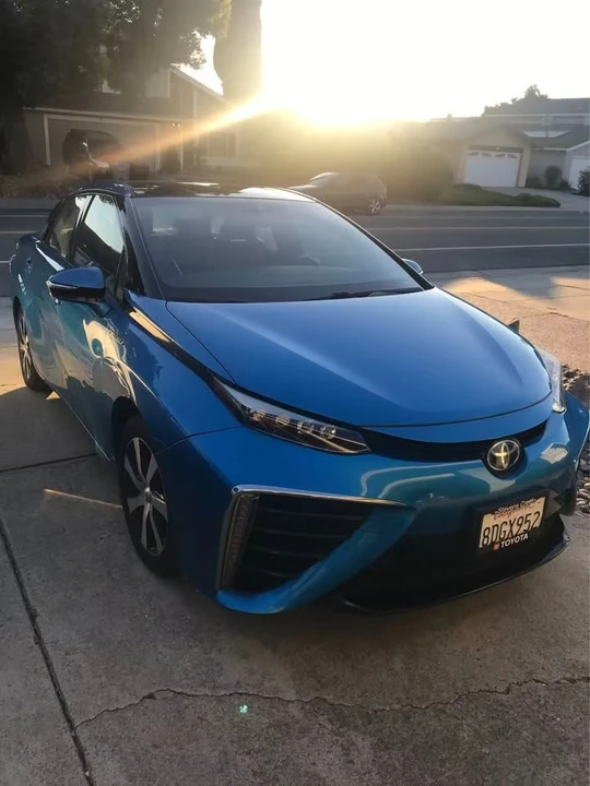2018 Toyota Mirai - Image 5 of 8