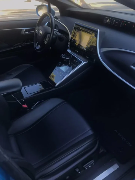 2018 Toyota Mirai - Image 4 of 8