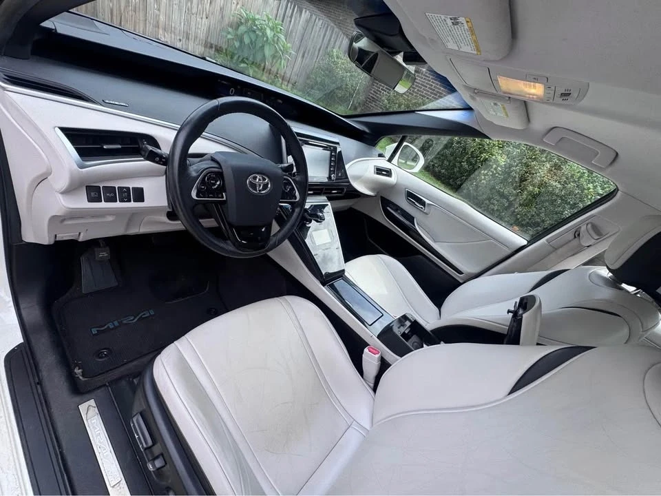 2018 Toyota Mirai - Image 2 of 6