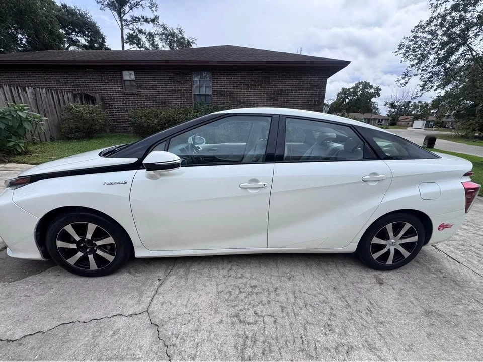 2018 Toyota Mirai - Image 4 of 6