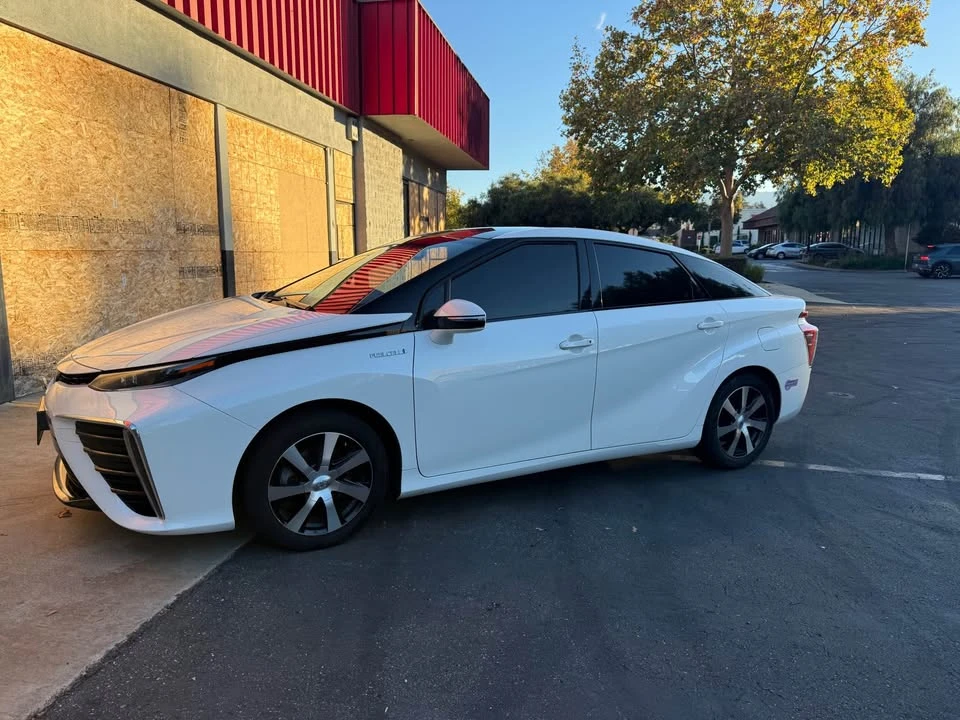 2018 Toyota Mirai - Image 6 of 10