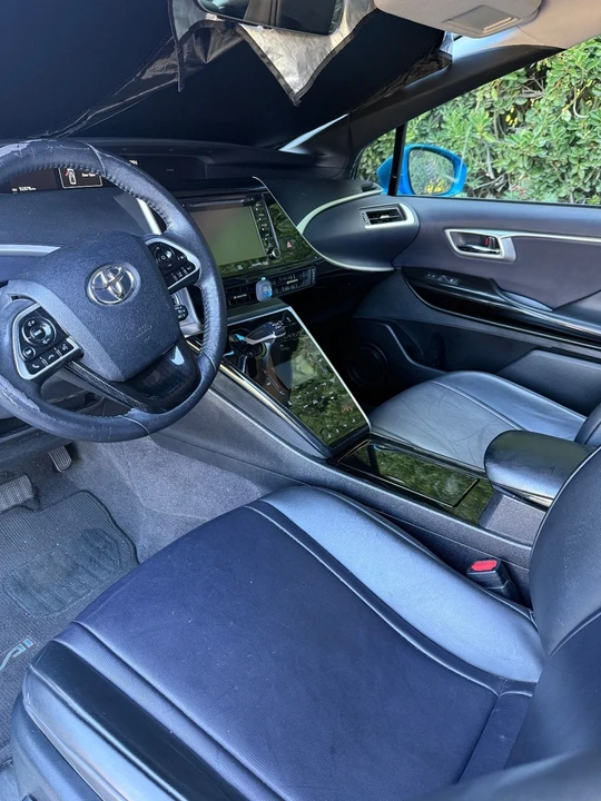 2018 Toyota Mirai - Image 4 of 11