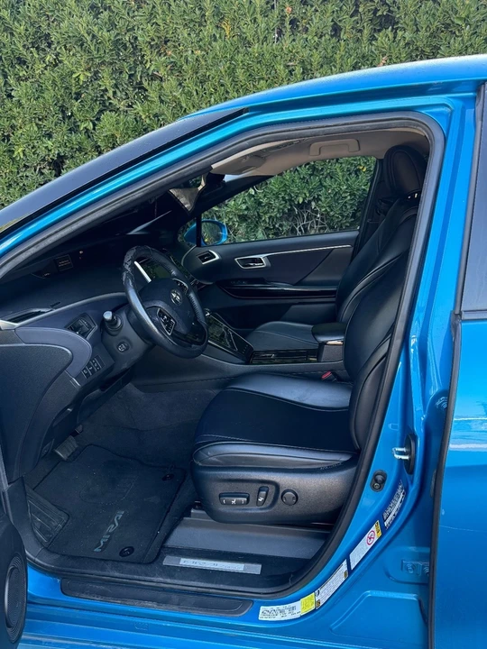 2018 Toyota Mirai - Image 6 of 11