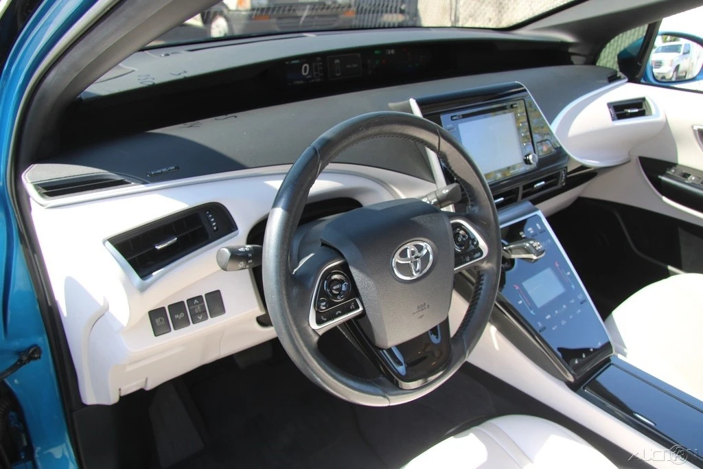 2018 Toyota Mirai - Image 15 of 21