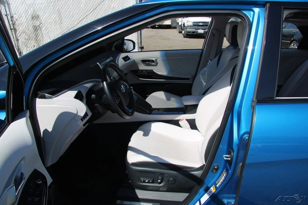 2018 Toyota Mirai - Image 14 of 21