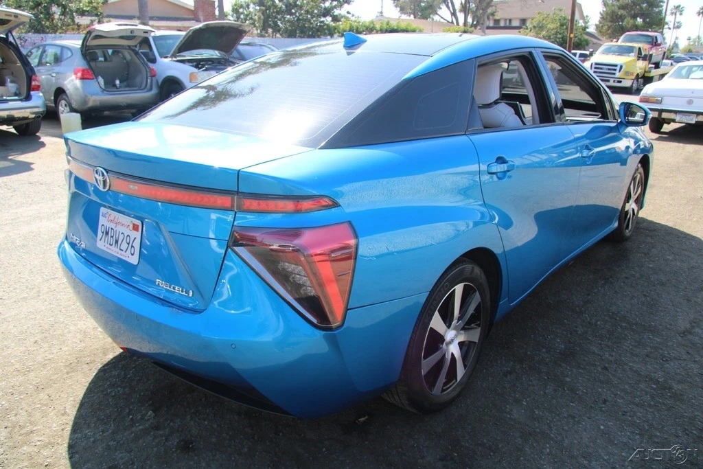 2018 Toyota Mirai - Image 7 of 21