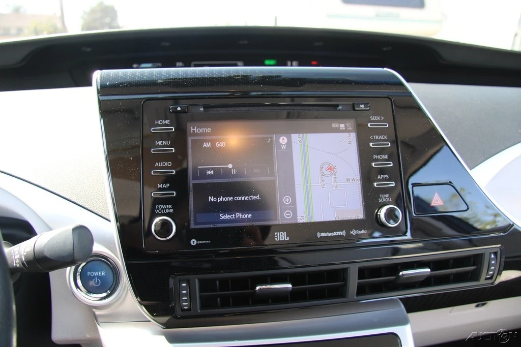 2018 Toyota Mirai - Image 18 of 21