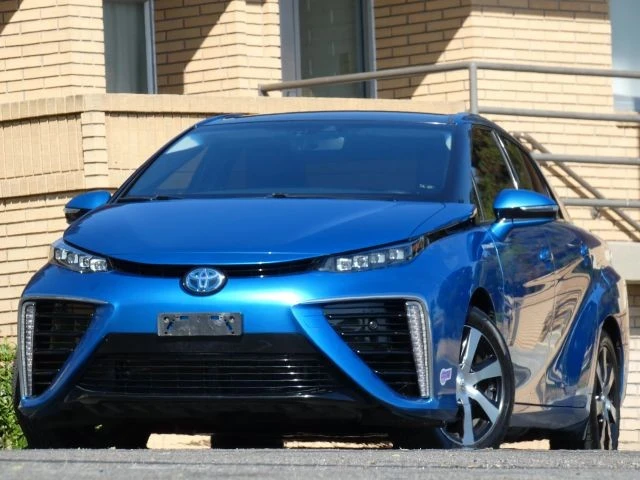 2018 Toyota Mirai - Image 2 of 21