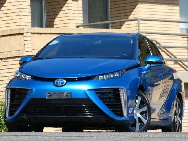 2018 Toyota Mirai - Image 2 of 21