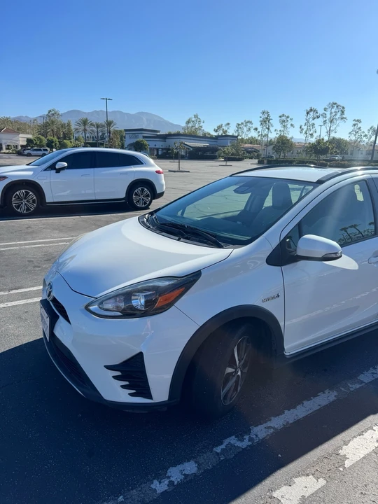 2018 Toyota Prius - Image 3 of 4