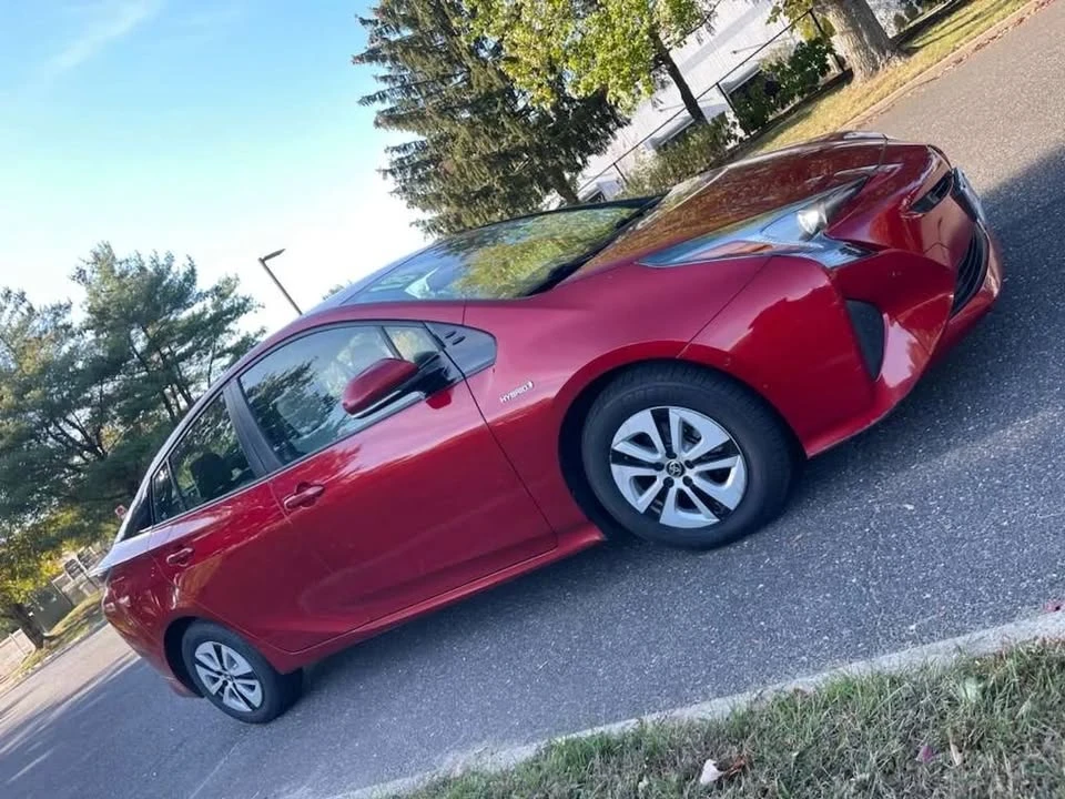 2018 Toyota Prius 4th Gen - Image 6 of 20