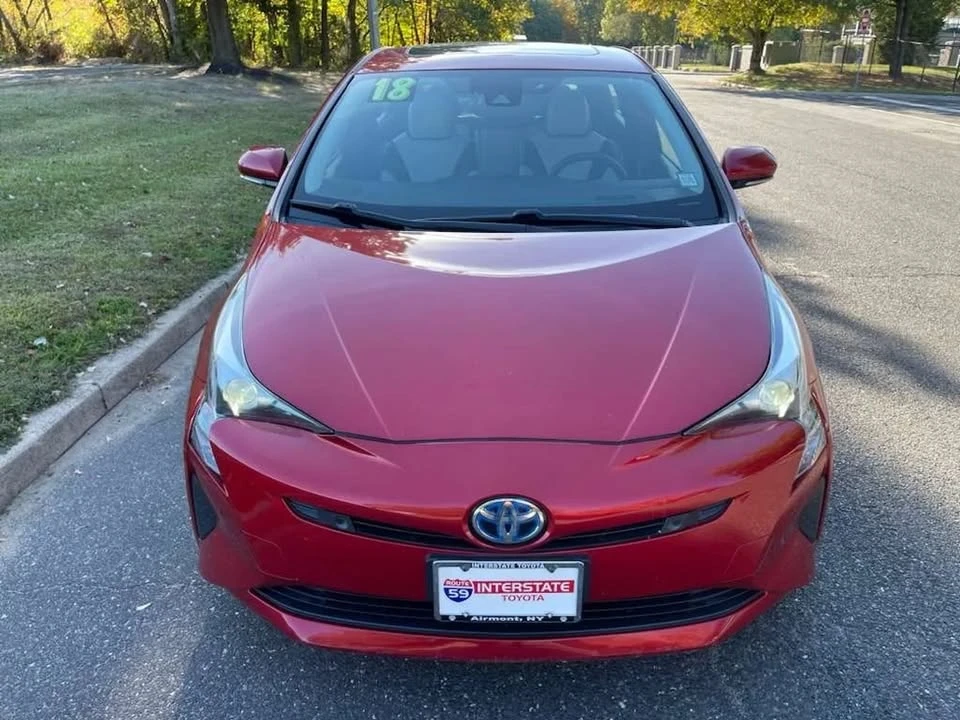 2018 Toyota Prius 4th Gen - Image 8 of 20
