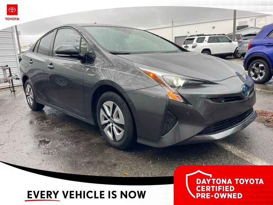 2018 Toyota Prius 4th Gen - Image 5 of 10