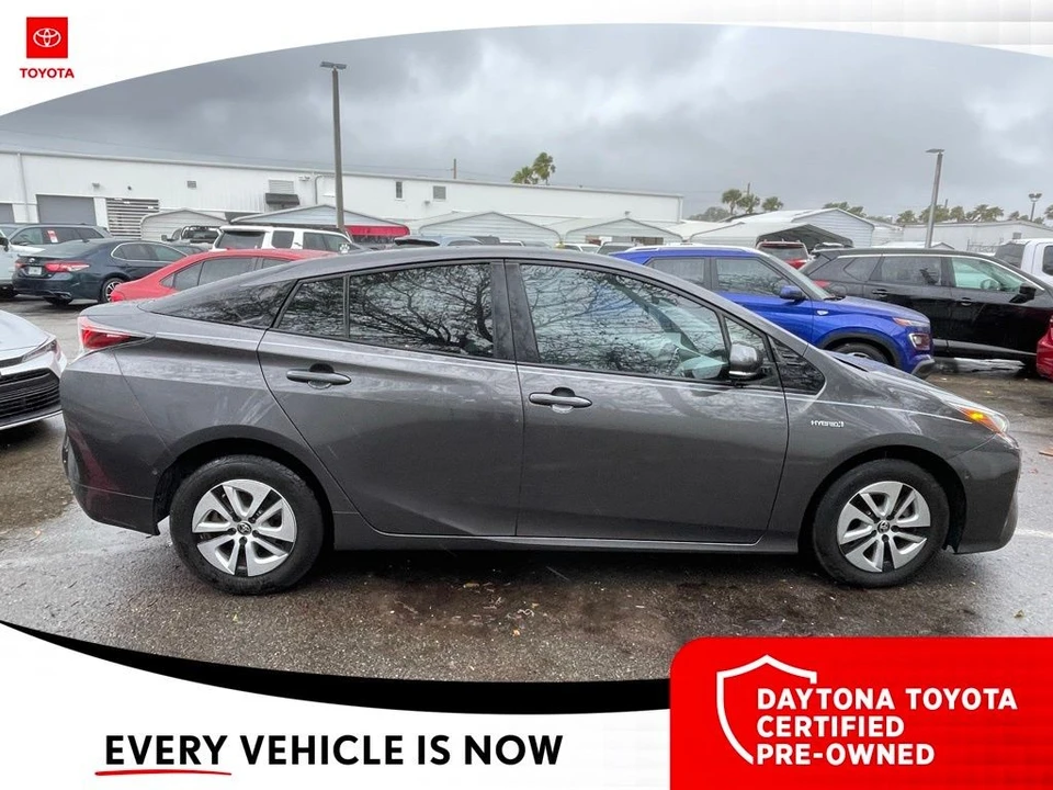 2018 Toyota Prius 4th Gen - Image 6 of 10