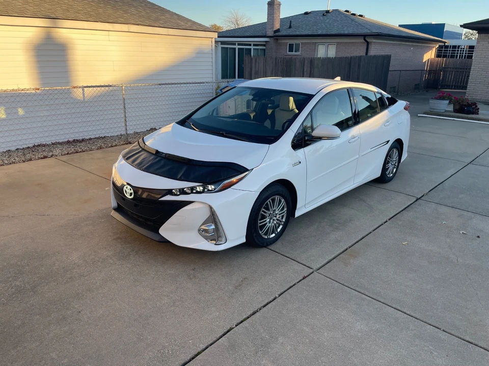 2018 Toyota Prius 4th Gen - Image 7 of 17