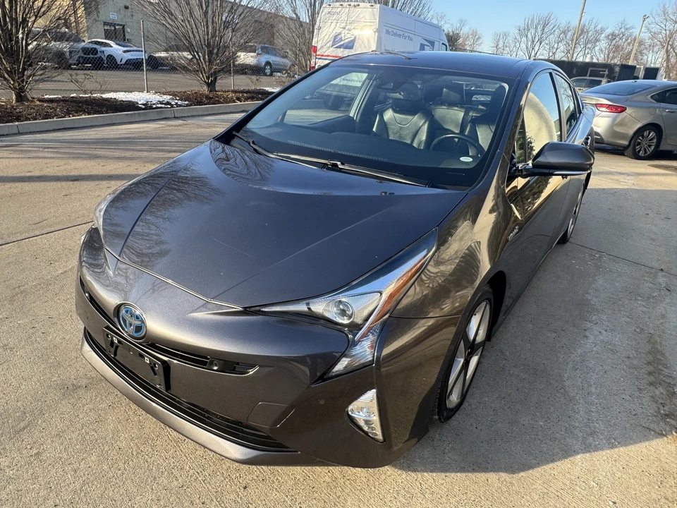 2018 Toyota Prius 4th Gen - Image 7 of 21