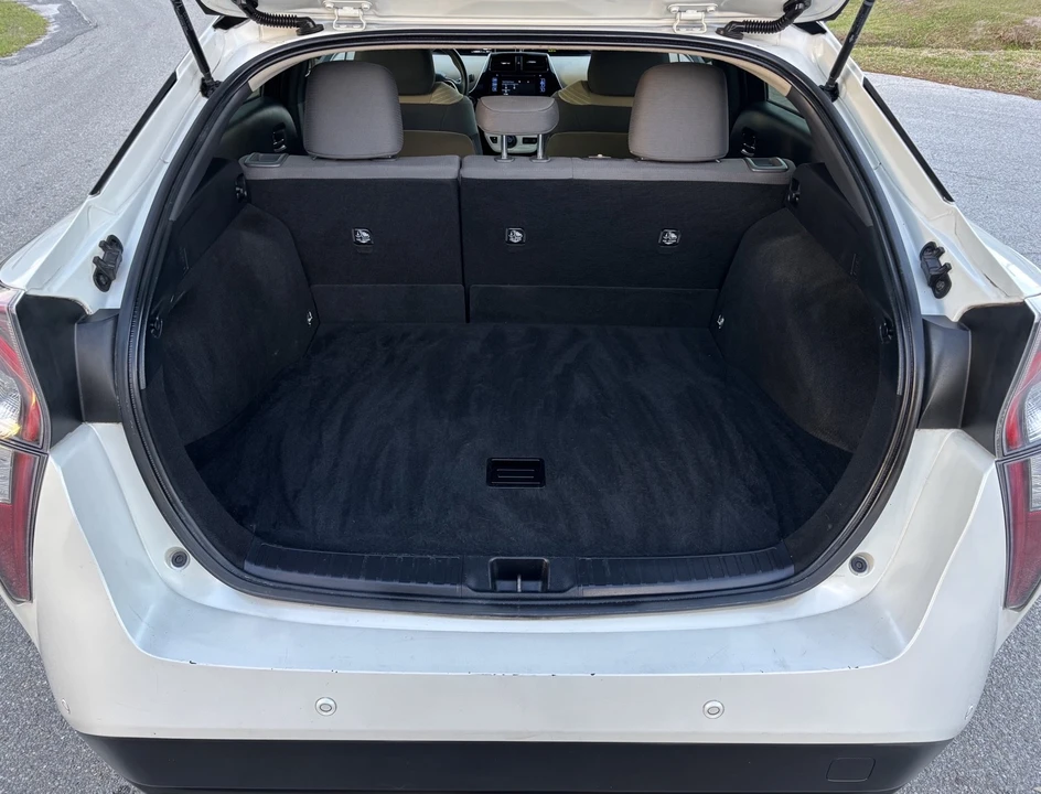 2018 Toyota Prius 4th Gen - Image 19 of 19