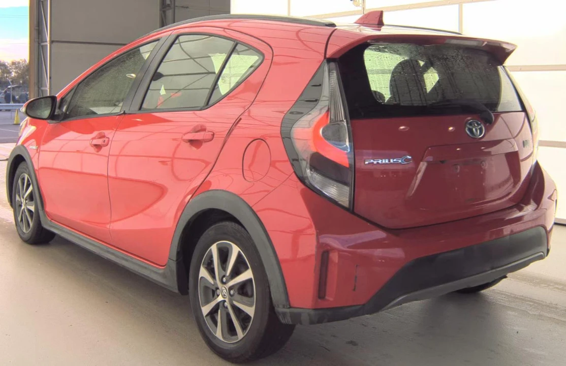 2018 Toyota Prius 4th Gen - Image 7 of 20