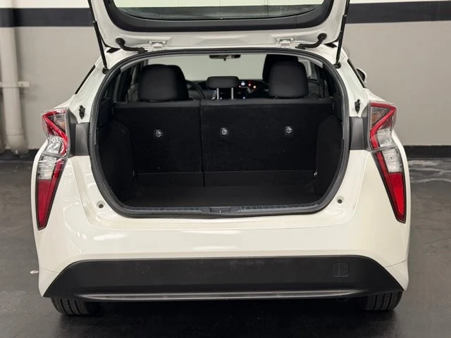 2018 Toyota Prius 4th Gen - Image 15 of 21