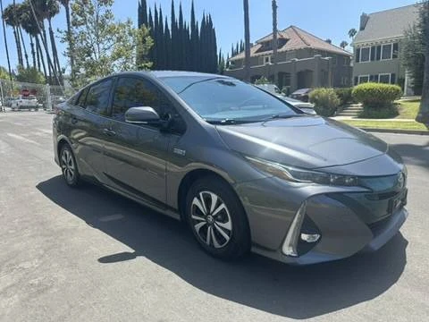 2018 Toyota Prius 4th Gen - Image 7 of 31