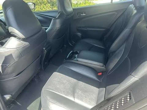 2018 Toyota Prius 4th Gen - Image 14 of 31