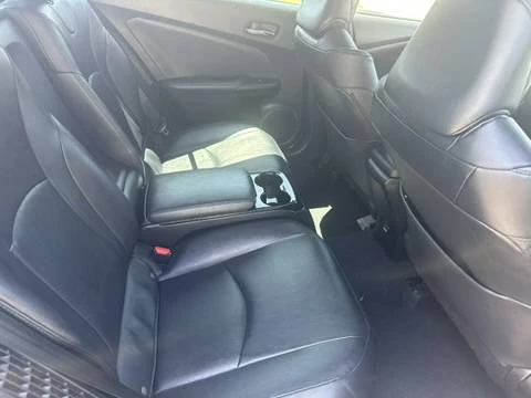 2018 Toyota Prius 4th Gen - Image 15 of 31