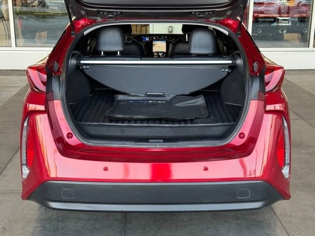 2018 Toyota Prius 4th Gen - Image 14 of 21