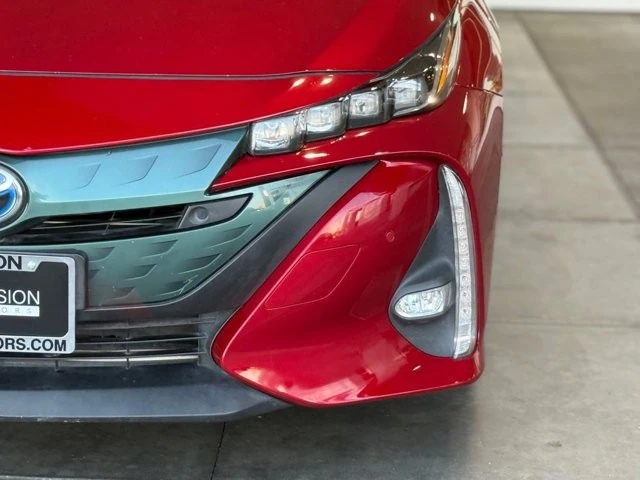 2018 Toyota Prius 4th Gen - Image 5 of 21