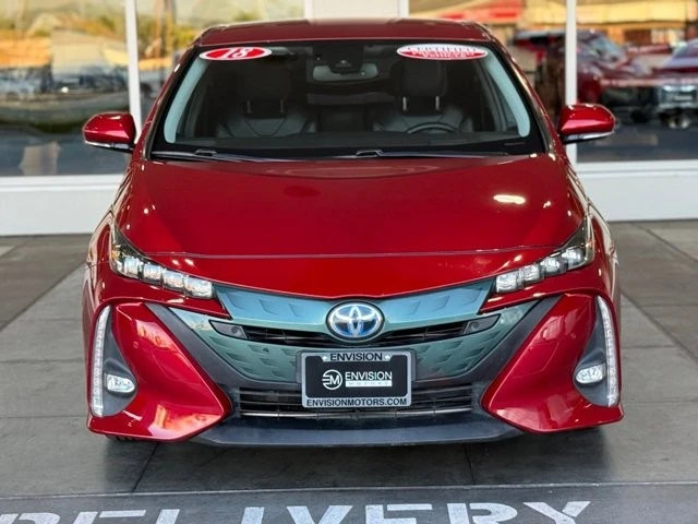 2018 Toyota Prius 4th Gen - Image 4 of 12