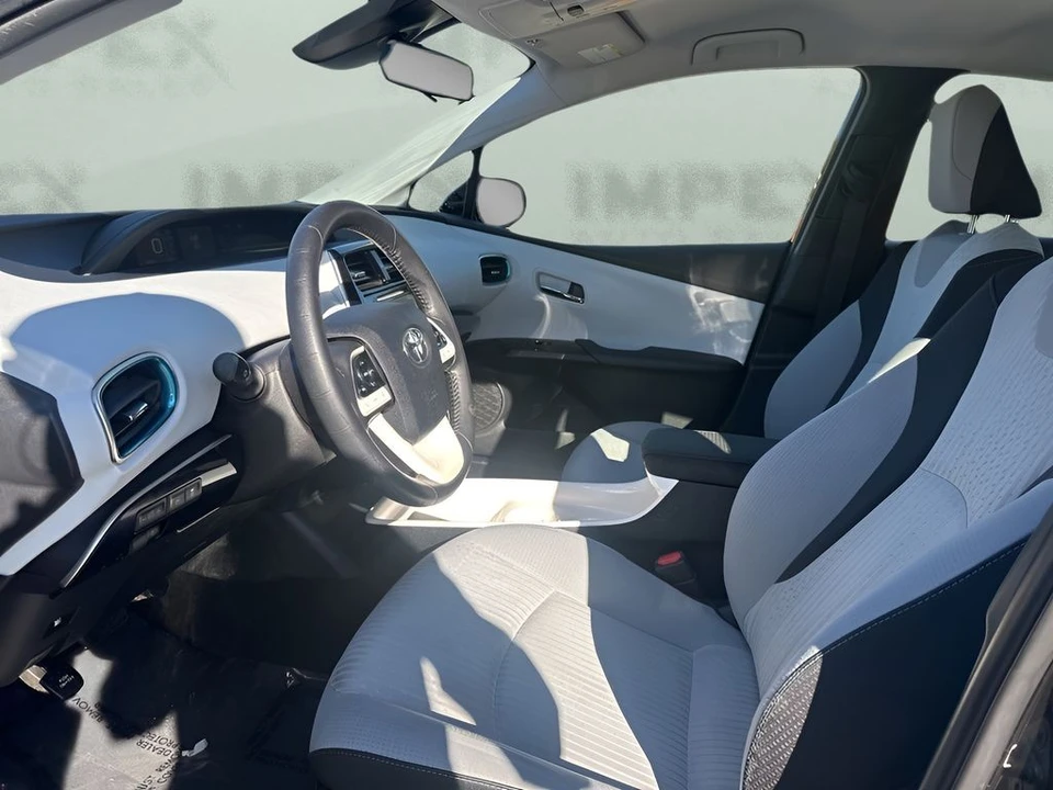 2018 Toyota Prius 4th Gen - Image 9 of 12